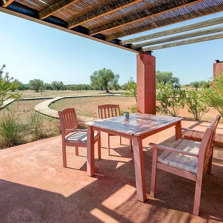 Eumelia Organic Agrotourism Farm & Vakantieboerderij *